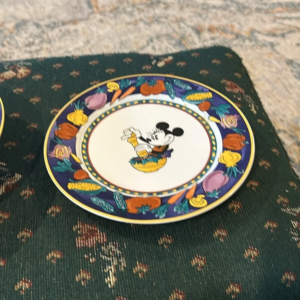 Vintage Minnie, mouse salad and soup plate with saucer in great shape themed - Picture 10 of 10